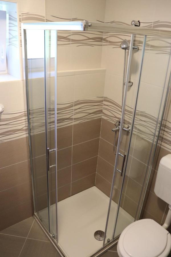 An Amazing Studio Apartment Premantura Buitenkant foto